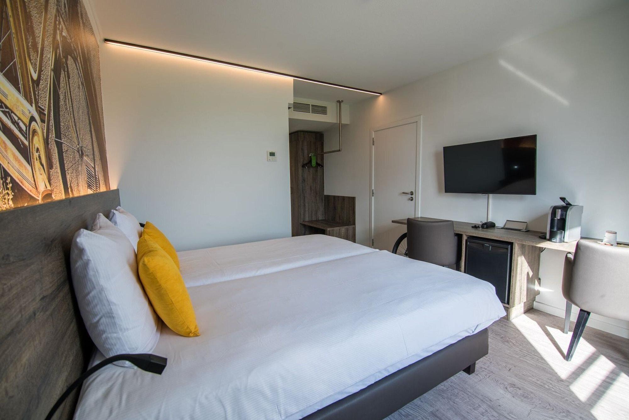 Velotel Hotel